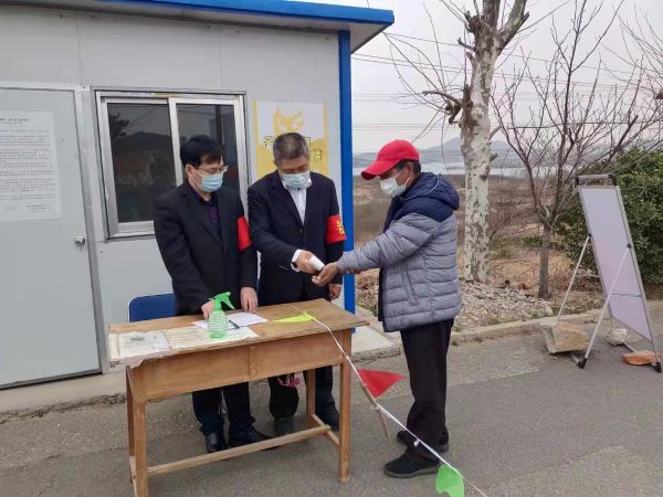 2.3月16日，长江路法庭党支部邓应川、葛伟云到灵珠山街道西阿陀社区协助疫情防控工作。