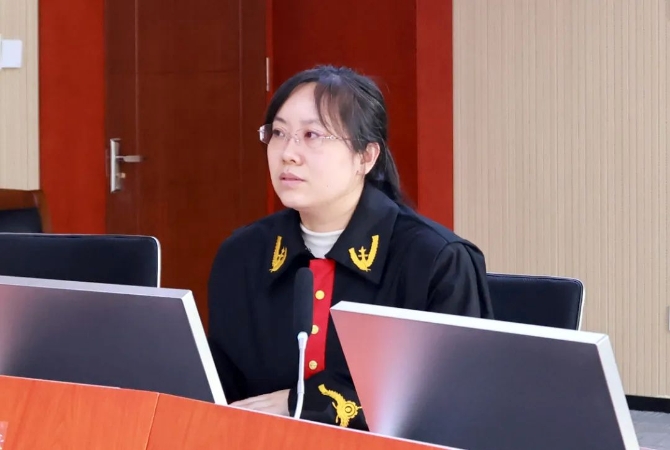 昌邑法院审管办三级法官  董津